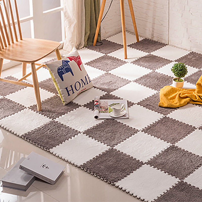 Indoor Carpet Tiles Color Block Interlocking Stain Resistant Carpet Tiles Clearhalo 'Carpet Tiles & Carpet Squares' 'carpet_tiles_carpet_squares' 'Flooring 'Home Improvement' 'home_improvement' 'home_improvement_carpet_tiles_carpet_squares' Walls and Ceiling' 7215649