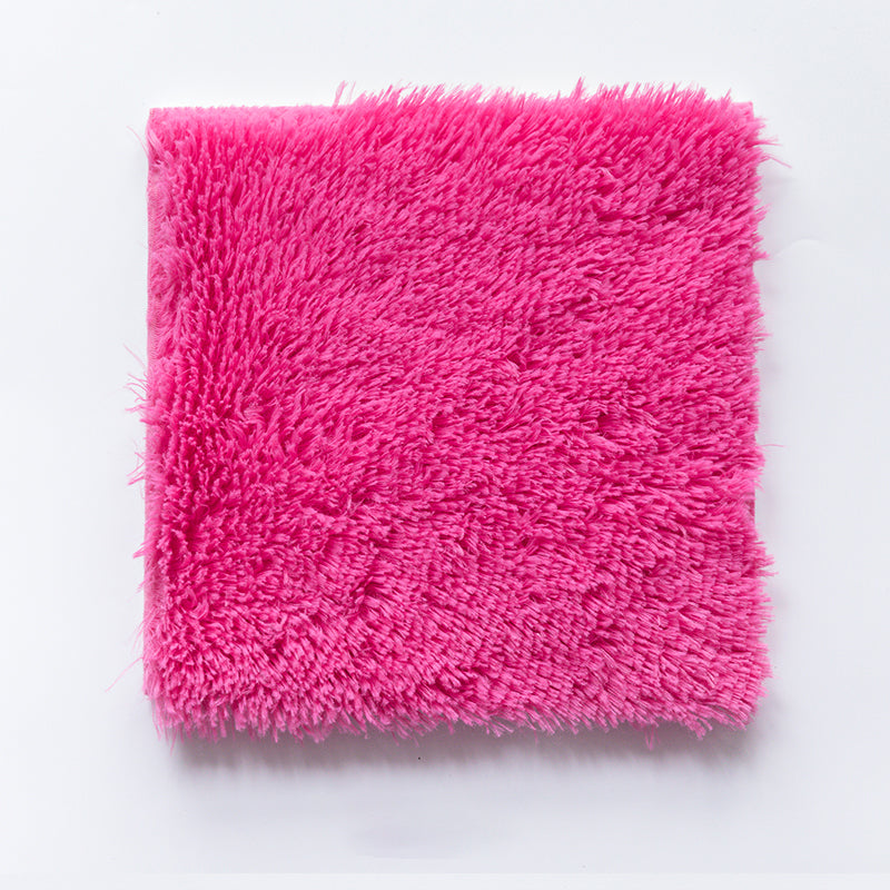 Bedroom Carpet Tiles Solid Color Square Shag Stain Resistant Carpet Tiles Rose Red Clearhalo 'Carpet Tiles & Carpet Squares' 'carpet_tiles_carpet_squares' 'Flooring 'Home Improvement' 'home_improvement' 'home_improvement_carpet_tiles_carpet_squares' Walls and Ceiling' 7215680