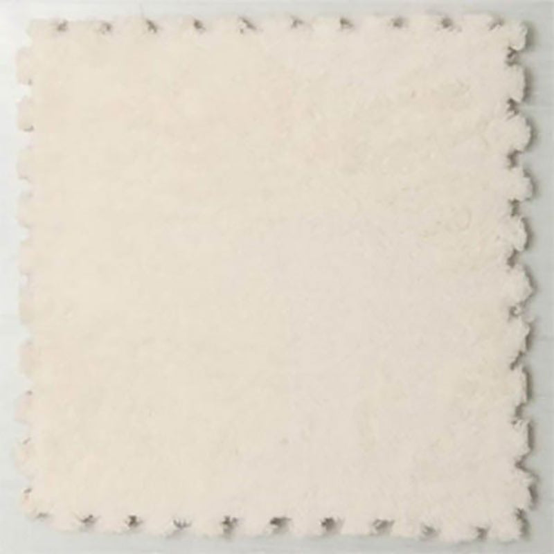 Living Room Carpet Tiles Interlocking Level Loop Square Carpet Tiles White Clearhalo 'Carpet Tiles & Carpet Squares' 'carpet_tiles_carpet_squares' 'Flooring 'Home Improvement' 'home_improvement' 'home_improvement_carpet_tiles_carpet_squares' Walls and Ceiling' 7215698