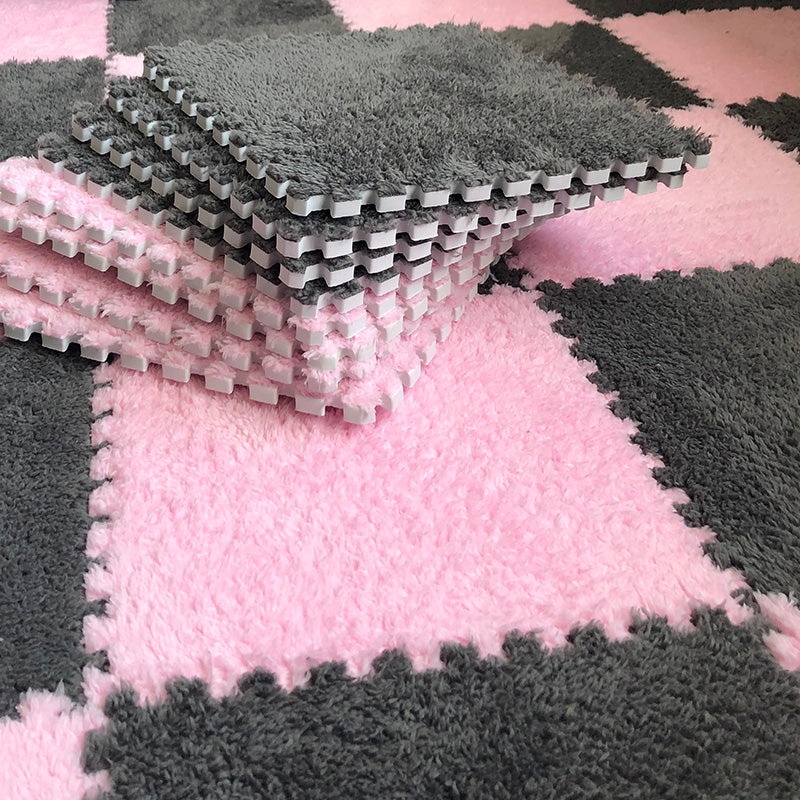 Modern Carpet Floor Tile Plush Cut Interlocking Non-Skid Tiles and Carpet Clearhalo 'Carpet Tiles & Carpet Squares' 'carpet_tiles_carpet_squares' 'Flooring 'Home Improvement' 'home_improvement' 'home_improvement_carpet_tiles_carpet_squares' Walls and Ceiling' 7215859
