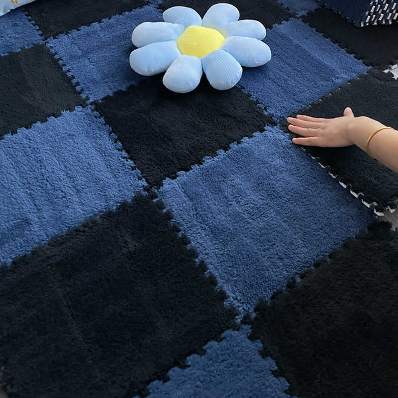 Modern Carpet Floor Tile Plush Cut Interlocking Mildew Resistant Tiles and Carpet Clearhalo 'Carpet Tiles & Carpet Squares' 'carpet_tiles_carpet_squares' 'Flooring 'Home Improvement' 'home_improvement' 'home_improvement_carpet_tiles_carpet_squares' Walls and Ceiling' 7215893