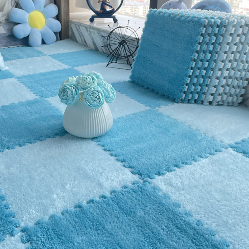 Modern Carpet Floor Tile Plush Cut Interlocking Mildew Resistant Tiles and Carpet Clearhalo 'Carpet Tiles & Carpet Squares' 'carpet_tiles_carpet_squares' 'Flooring 'Home Improvement' 'home_improvement' 'home_improvement_carpet_tiles_carpet_squares' Walls and Ceiling' 7215899