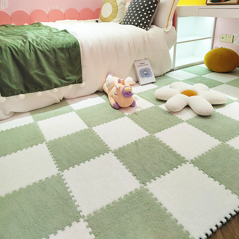 Modern Tiles and Carpet Plush Cut Interlocking Non-Skid Carpet Tiles White-Green Clearhalo 'Carpet Tiles & Carpet Squares' 'carpet_tiles_carpet_squares' 'Flooring 'Home Improvement' 'home_improvement' 'home_improvement_carpet_tiles_carpet_squares' Walls and Ceiling' 7215940