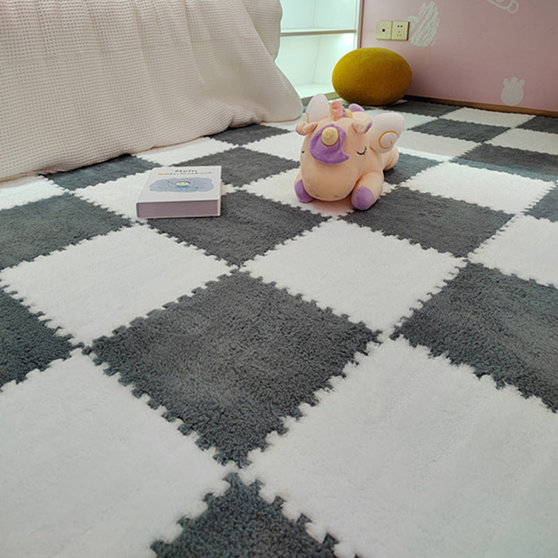 Modern Tiles and Carpet Plush Cut Interlocking Non-Skid Carpet Tiles White-Gray Clearhalo 'Carpet Tiles & Carpet Squares' 'carpet_tiles_carpet_squares' 'Flooring 'Home Improvement' 'home_improvement' 'home_improvement_carpet_tiles_carpet_squares' Walls and Ceiling' 7215941
