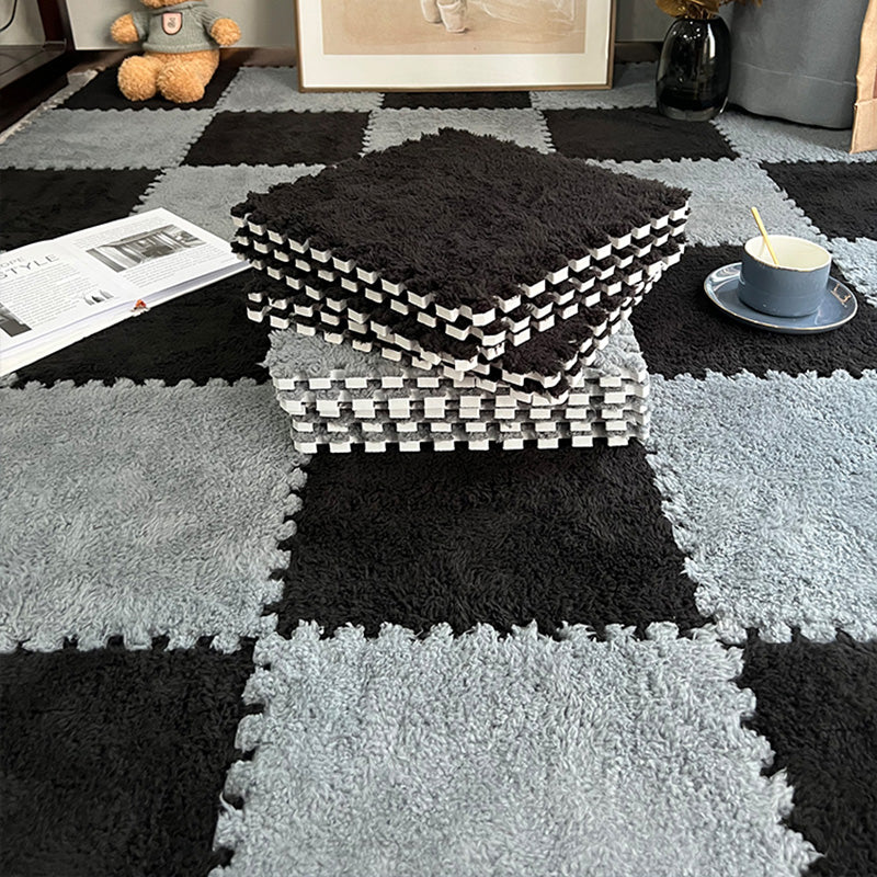 Modern Carpet Floor Tile Plush Cut Loose Lay Non-Skid Carpet Tile Light Gray-Black 10-Piece Set Clearhalo 'Carpet Tiles & Carpet Squares' 'carpet_tiles_carpet_squares' 'Flooring 'Home Improvement' 'home_improvement' 'home_improvement_carpet_tiles_carpet_squares' Walls and Ceiling' 7215978