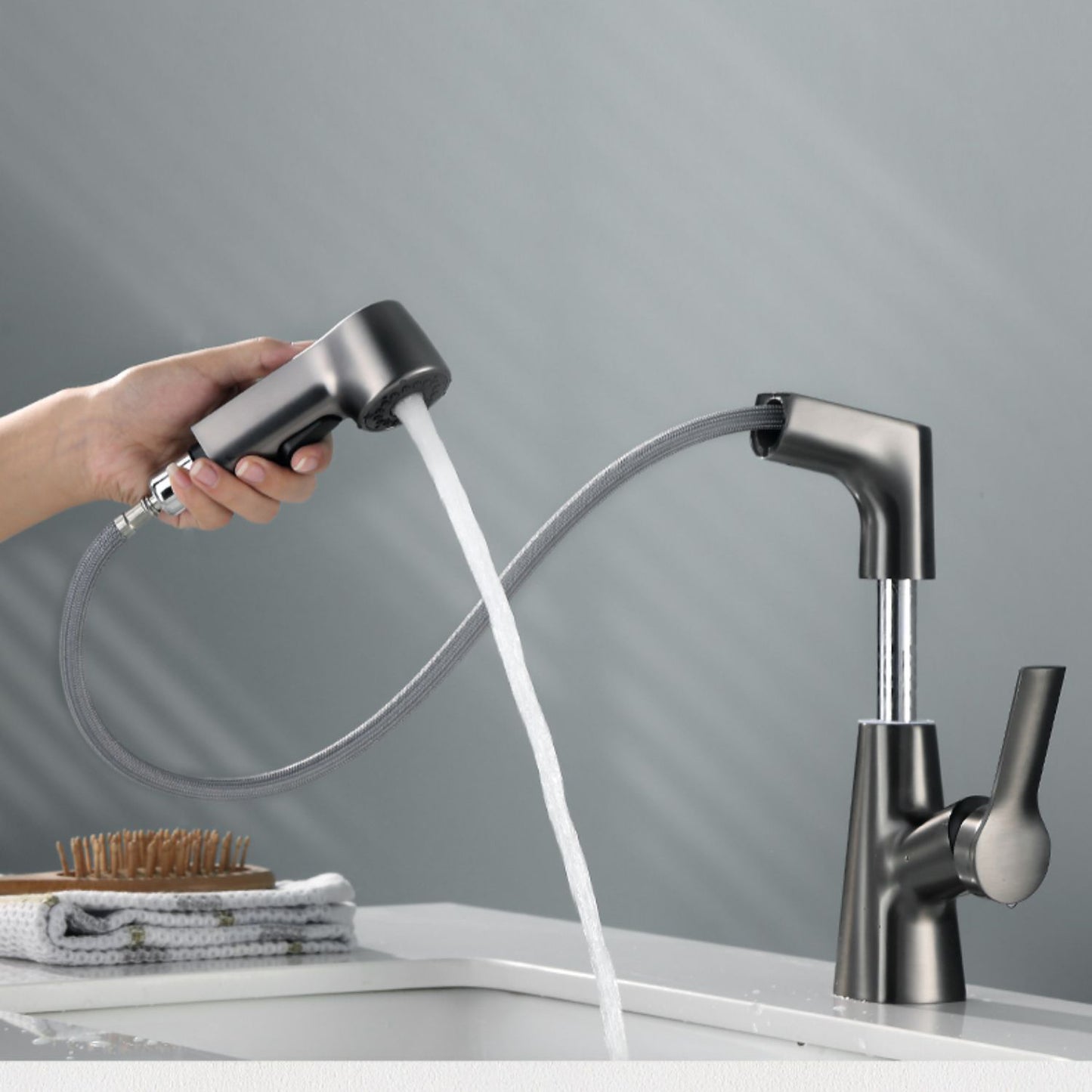 Modern Low Arc Sink Faucet with Single Handle Bathroom Lifting Faucet Clearhalo 'Bathroom Remodel & Bathroom Fixtures' 'Bathroom Sink Faucets' 'Bathroom Sinks & Faucet Components' 'bathroom_sink_faucets' 'Home Improvement' 'home_improvement' 'home_improvement_bathroom_sink_faucets' 7221231