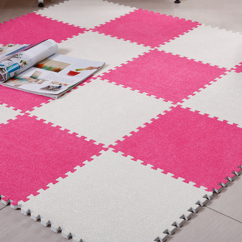 Modern Carpet Tiles Square Interlocking Stain Resistant Carpet Tiles Clearhalo 'Carpet Tiles & Carpet Squares' 'carpet_tiles_carpet_squares' 'Flooring 'Home Improvement' 'home_improvement' 'home_improvement_carpet_tiles_carpet_squares' Walls and Ceiling' 7221702