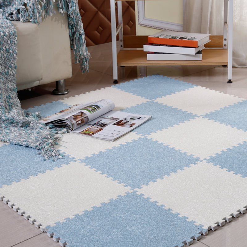 Modern Carpet Tiles Square Interlocking Stain Resistant Carpet Tiles Clearhalo 'Carpet Tiles & Carpet Squares' 'carpet_tiles_carpet_squares' 'Flooring 'Home Improvement' 'home_improvement' 'home_improvement_carpet_tiles_carpet_squares' Walls and Ceiling' 7221721