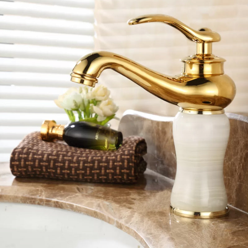 Luxury Vessel Faucet Lever Handle Low Arc Vessel Sink Bathroom Faucet White Curve Clearhalo 'Bathroom Remodel & Bathroom Fixtures' 'Bathroom Sink Faucets' 'Bathroom Sinks & Faucet Components' 'bathroom_sink_faucets' 'Home Improvement' 'home_improvement' 'home_improvement_bathroom_sink_faucets' 7227213