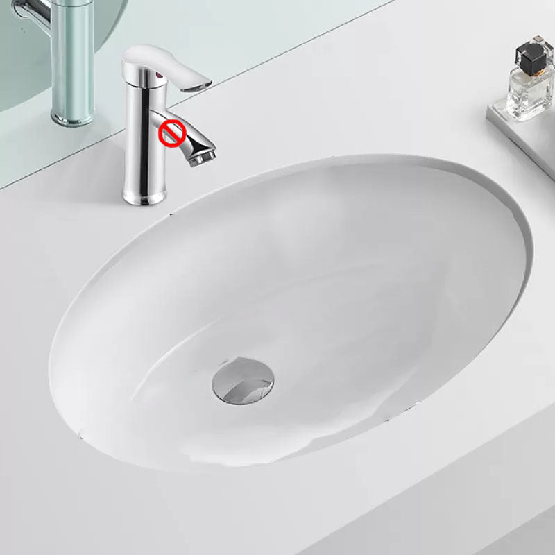 Bathroom Sink Ceramic White Round Anti-spill Sink with Faucet 19"L x 14"W x 6"H Sink Clearhalo 'Bathroom Remodel & Bathroom Fixtures' 'Bathroom Sinks & Faucet Components' 'Bathroom Sinks' 'bathroom_sink' 'Home Improvement' 'home_improvement' 'home_improvement_bathroom_sink' 7227355