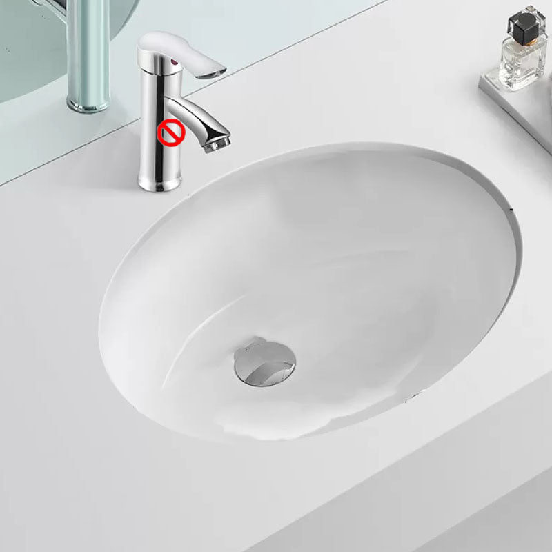 Bathroom Sink Ceramic White Round Anti-spill Sink with Faucet 17"L x 13"W x 6"H Sink Clearhalo 'Bathroom Remodel & Bathroom Fixtures' 'Bathroom Sinks & Faucet Components' 'Bathroom Sinks' 'bathroom_sink' 'Home Improvement' 'home_improvement' 'home_improvement_bathroom_sink' 7227360