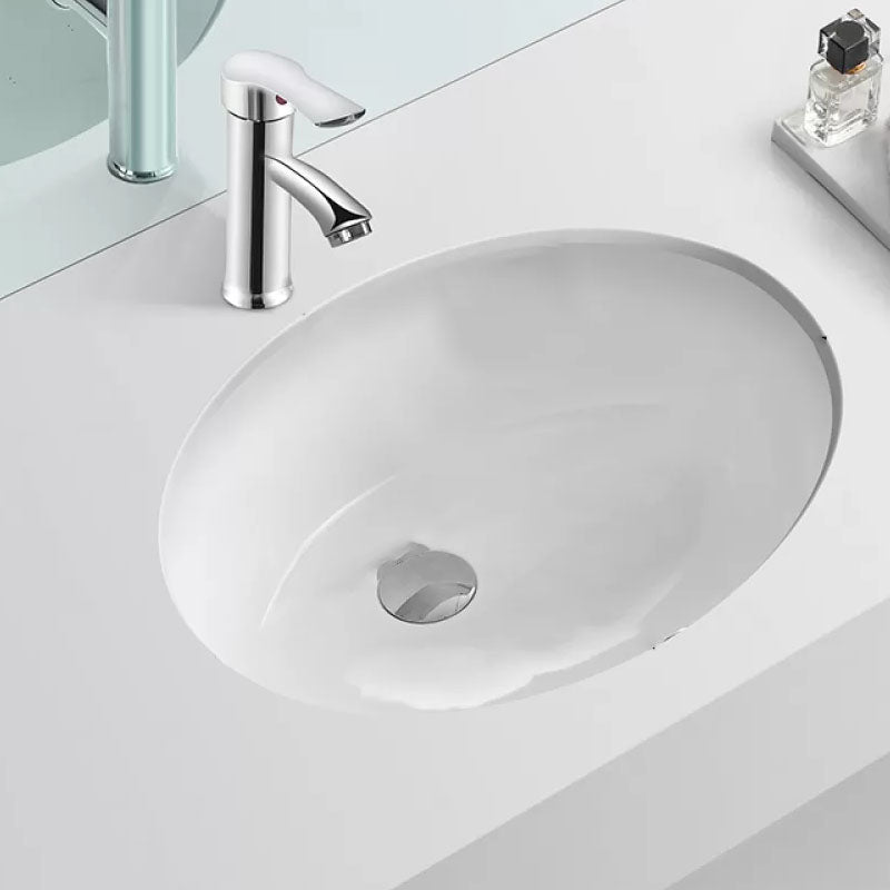 Bathroom Sink Ceramic White Round Anti-spill Sink with Faucet Clearhalo 'Bathroom Remodel & Bathroom Fixtures' 'Bathroom Sinks & Faucet Components' 'Bathroom Sinks' 'bathroom_sink' 'Home Improvement' 'home_improvement' 'home_improvement_bathroom_sink' 7227362