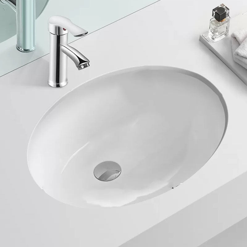 Bathroom Sink Ceramic White Round Anti-spill Sink with Faucet Clearhalo 'Bathroom Remodel & Bathroom Fixtures' 'Bathroom Sinks & Faucet Components' 'Bathroom Sinks' 'bathroom_sink' 'Home Improvement' 'home_improvement' 'home_improvement_bathroom_sink' 7227364