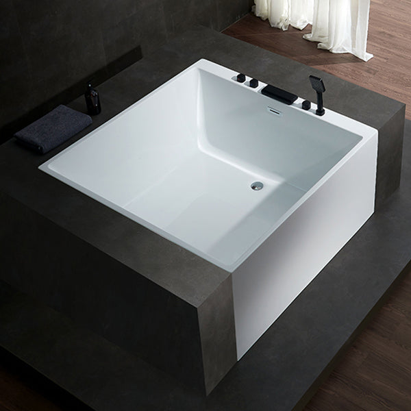 Modern Square Bath Stand Alone Acrylic Soaking White Bathtub White Tub with Black 5-Piece Set Clearhalo 'Bathroom Remodel & Bathroom Fixtures' 'Bathtubs' 'Home Improvement' 'home_improvement' 'home_improvement_bathtubs' 'Showers & Bathtubs' 7236045