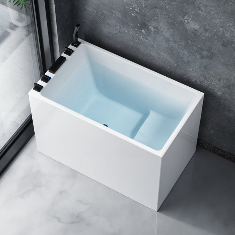 White Freestanding Bathtub Acrylic Soaking Rectangular Modern Bath Tub with Black 5-Piece Set Clearhalo 'Bathroom Remodel & Bathroom Fixtures' 'Bathtubs' 'Home Improvement' 'home_improvement' 'home_improvement_bathtubs' 'Showers & Bathtubs' 7239770