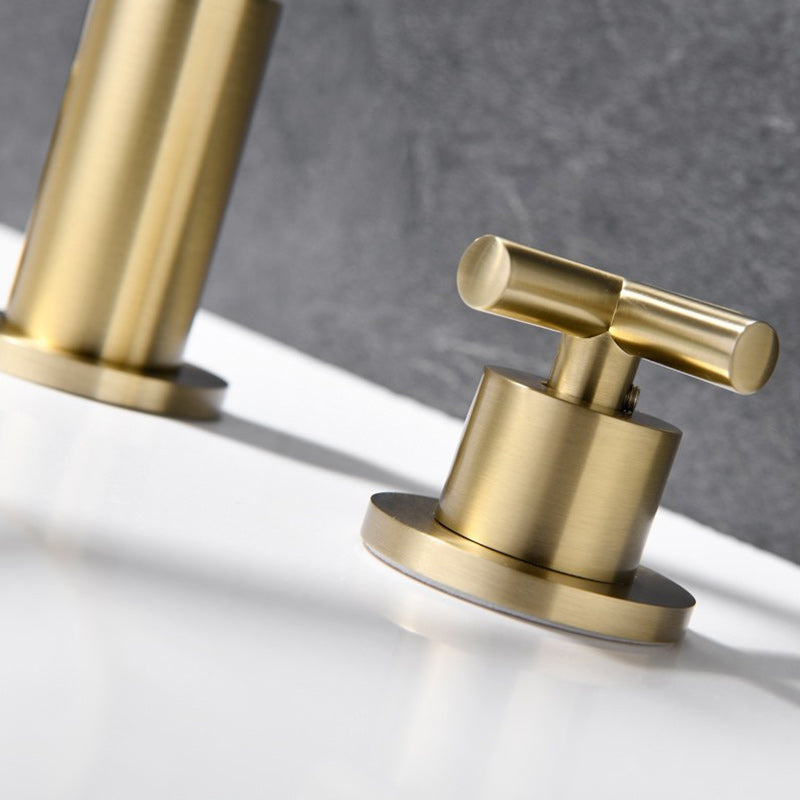 Luxury Lavatory Faucet 3 Holes Knob Handle Gooseneck Vanity Sink Faucet Clearhalo 'Bathroom Remodel & Bathroom Fixtures' 'Bathroom Sink Faucets' 'Bathroom Sinks & Faucet Components' 'bathroom_sink_faucets' 'Home Improvement' 'home_improvement' 'home_improvement_bathroom_sink_faucets' 7242005