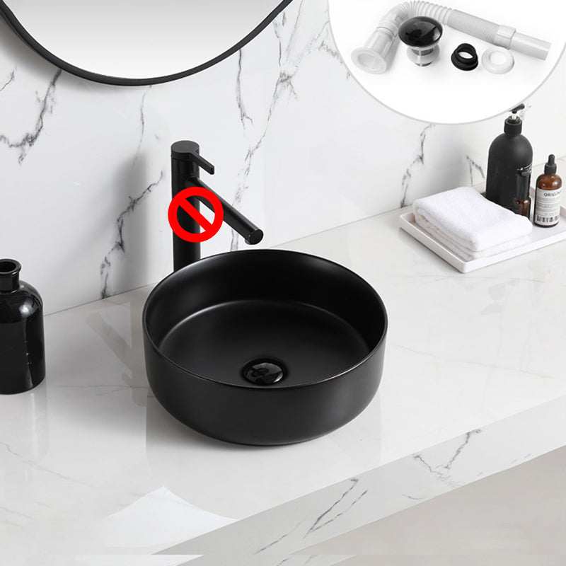 Modern Style Vessel Sink Pure Color Round Ceramic Vessel Sink Black Unavailiable Sink Clearhalo 'Bathroom Remodel & Bathroom Fixtures' 'Bathroom Sinks & Faucet Components' 'Bathroom Sinks' 'bathroom_sink' 'Home Improvement' 'home_improvement' 'home_improvement_bathroom_sink' 7242061