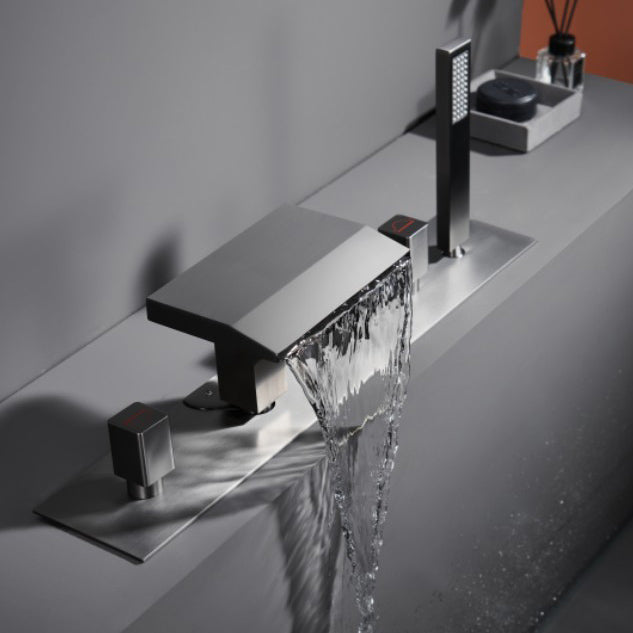 Modern Bath Faucet Trim Brass with Handheld Shower Deck-Mount Roman Bathtub Faucet Clearhalo 'Bathroom Remodel & Bathroom Fixtures' 'Bathtub Faucets' 'bathtub_faucets' 'Home Improvement' 'home_improvement' 'home_improvement_bathtub_faucets' 7242503