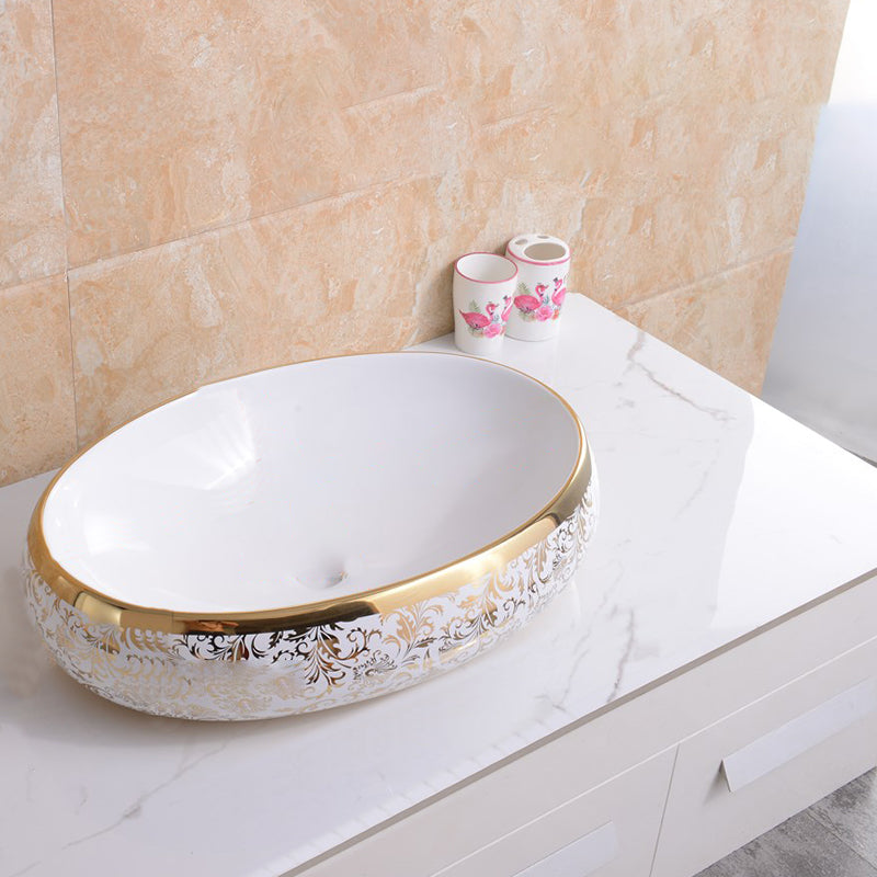 Traditional Vessel Bathroom Sink Oval Porcelain with Overflow Vessel Clearhalo 'Bathroom Remodel & Bathroom Fixtures' 'Bathroom Sinks & Faucet Components' 'Bathroom Sinks' 'bathroom_sink' 'Home Improvement' 'home_improvement' 'home_improvement_bathroom_sink' 7260161