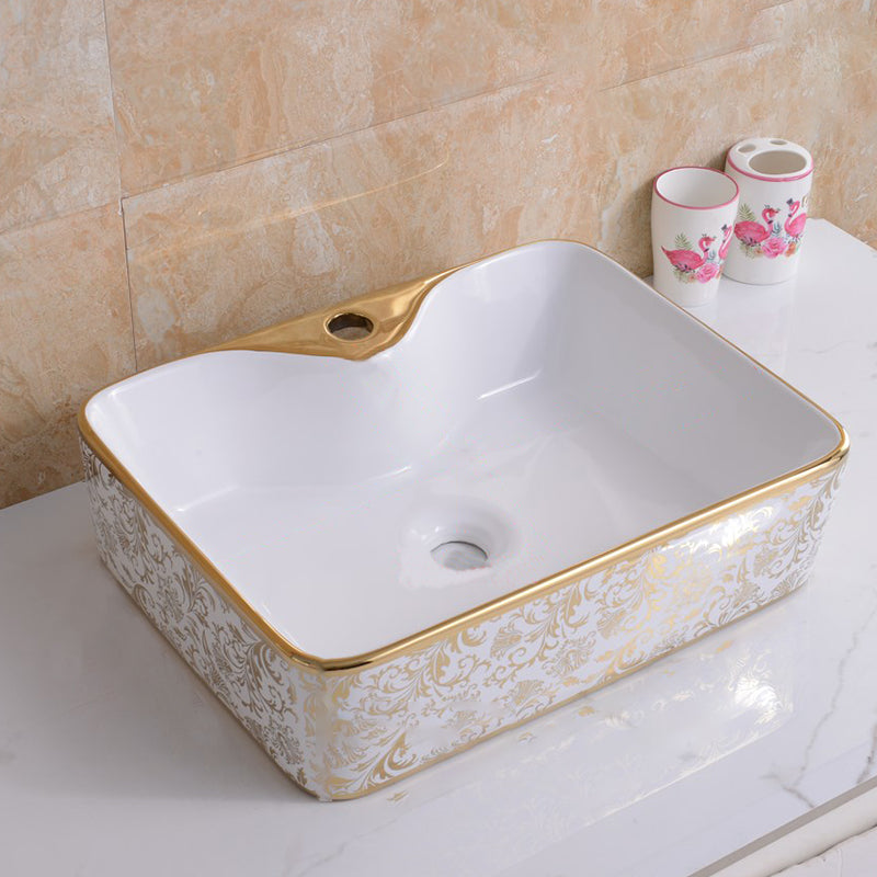 Traditional Vessel Bathroom Sink Oval Porcelain with Overflow Vessel Clearhalo 'Bathroom Remodel & Bathroom Fixtures' 'Bathroom Sinks & Faucet Components' 'Bathroom Sinks' 'bathroom_sink' 'Home Improvement' 'home_improvement' 'home_improvement_bathroom_sink' 7260167