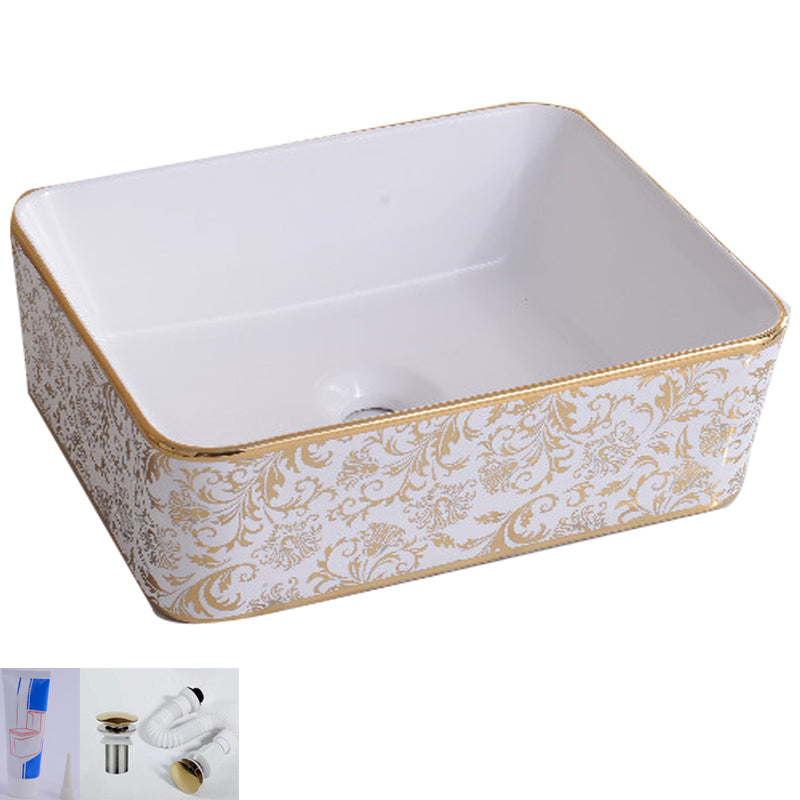 Traditional Vessel Bathroom Sink Oval Porcelain with Overflow Vessel 16"L x 12"W x 5"H Gold-White Sink Clearhalo 'Bathroom Remodel & Bathroom Fixtures' 'Bathroom Sinks & Faucet Components' 'Bathroom Sinks' 'bathroom_sink' 'Home Improvement' 'home_improvement' 'home_improvement_bathroom_sink' 7260178