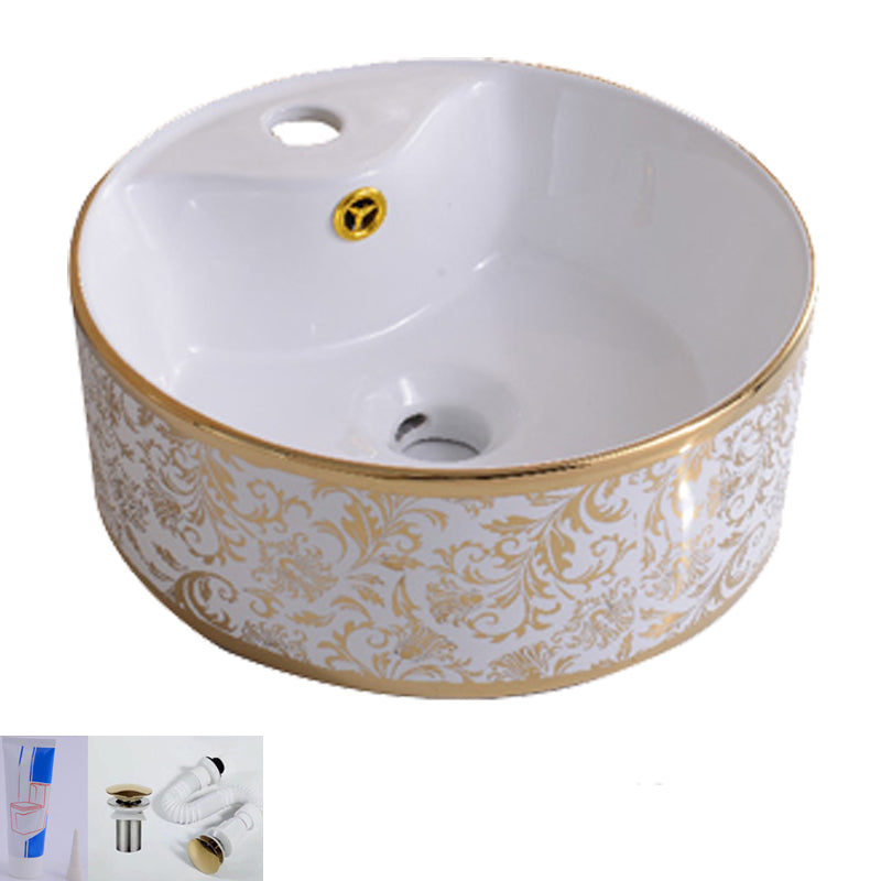 Traditional Vessel Bathroom Sink Oval Porcelain with Overflow Vessel 14.2"L x 14.2"W x 5.5"H White Sink Clearhalo 'Bathroom Remodel & Bathroom Fixtures' 'Bathroom Sinks & Faucet Components' 'Bathroom Sinks' 'bathroom_sink' 'Home Improvement' 'home_improvement' 'home_improvement_bathroom_sink' 7260181