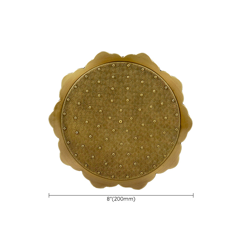 Traditional Style Shower Head in Brass Single Spray Wall-Mount Showerhead Clearhalo 'Bathroom Remodel & Bathroom Fixtures' 'Home Improvement' 'home_improvement' 'home_improvement_shower_heads' 'Shower Heads' 'shower_heads' 'Showers & Bathtubs Plumbing' 'Showers & Bathtubs' 7268699