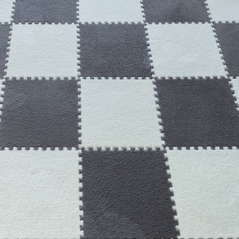 Modern Carpet Tiles Interlocking Square Color Block Carpet Tiles Clearhalo 'Carpet Tiles & Carpet Squares' 'carpet_tiles_carpet_squares' 'Flooring 'Home Improvement' 'home_improvement' 'home_improvement_carpet_tiles_carpet_squares' Walls and Ceiling' 7269173