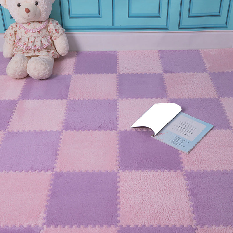 Modern Carpet Tiles Interlocking Square Color Block Carpet Tiles Clearhalo 'Carpet Tiles & Carpet Squares' 'carpet_tiles_carpet_squares' 'Flooring 'Home Improvement' 'home_improvement' 'home_improvement_carpet_tiles_carpet_squares' Walls and Ceiling' 7269176