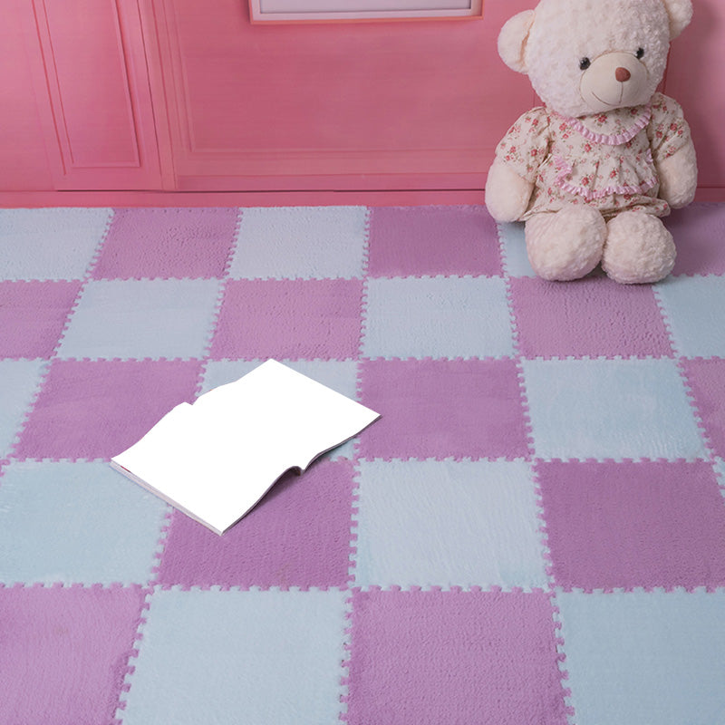 Modern Carpet Tiles Interlocking Square Color Block Carpet Tiles Clearhalo 'Carpet Tiles & Carpet Squares' 'carpet_tiles_carpet_squares' 'Flooring 'Home Improvement' 'home_improvement' 'home_improvement_carpet_tiles_carpet_squares' Walls and Ceiling' 7269179