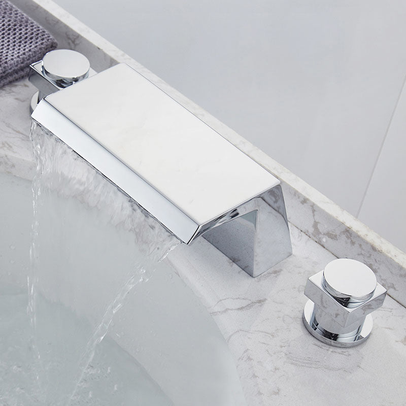 Traditional Roman Tub Faucet Set Copper Fixed Deck-Mount with Handles Bright Silver Great Falls Faucet Outlet Clearhalo 'Bathroom Remodel & Bathroom Fixtures' 'Bathtub Faucets' 'bathtub_faucets' 'Home Improvement' 'home_improvement' 'home_improvement_bathtub_faucets' 7274745