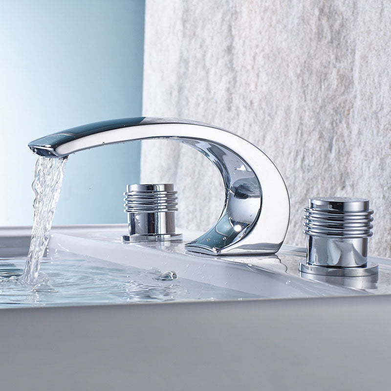 Traditional Roman Tub Faucet Set Copper Fixed Deck-Mount with Handles Bright Silver Low Arc Clearhalo 'Bathroom Remodel & Bathroom Fixtures' 'Bathtub Faucets' 'bathtub_faucets' 'Home Improvement' 'home_improvement' 'home_improvement_bathtub_faucets' 7274750