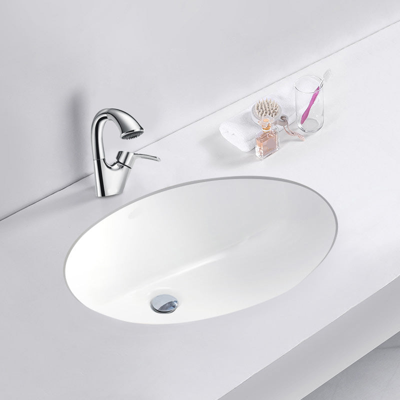 White Porcelain Bathroom Sink with Overflow Vessel Bathroom Sink Clearhalo 'Bathroom Remodel & Bathroom Fixtures' 'Bathroom Sinks & Faucet Components' 'Bathroom Sinks' 'bathroom_sink' 'Home Improvement' 'home_improvement' 'home_improvement_bathroom_sink' 7287093