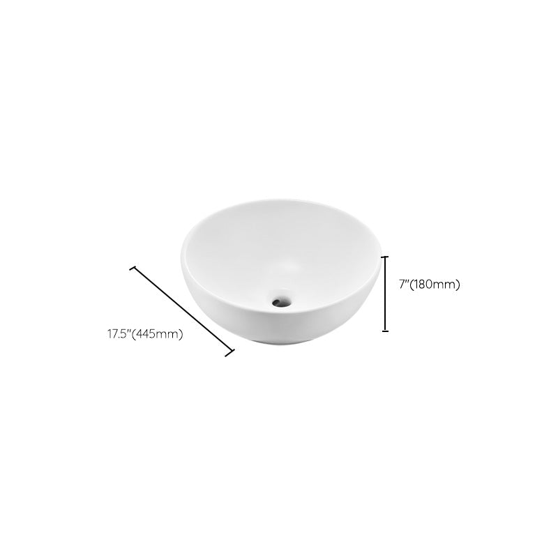 White Porcelain Bathroom Sink with Overflow Vessel Bathroom Sink Clearhalo 'Bathroom Remodel & Bathroom Fixtures' 'Bathroom Sinks & Faucet Components' 'Bathroom Sinks' 'bathroom_sink' 'Home Improvement' 'home_improvement' 'home_improvement_bathroom_sink' 7287101