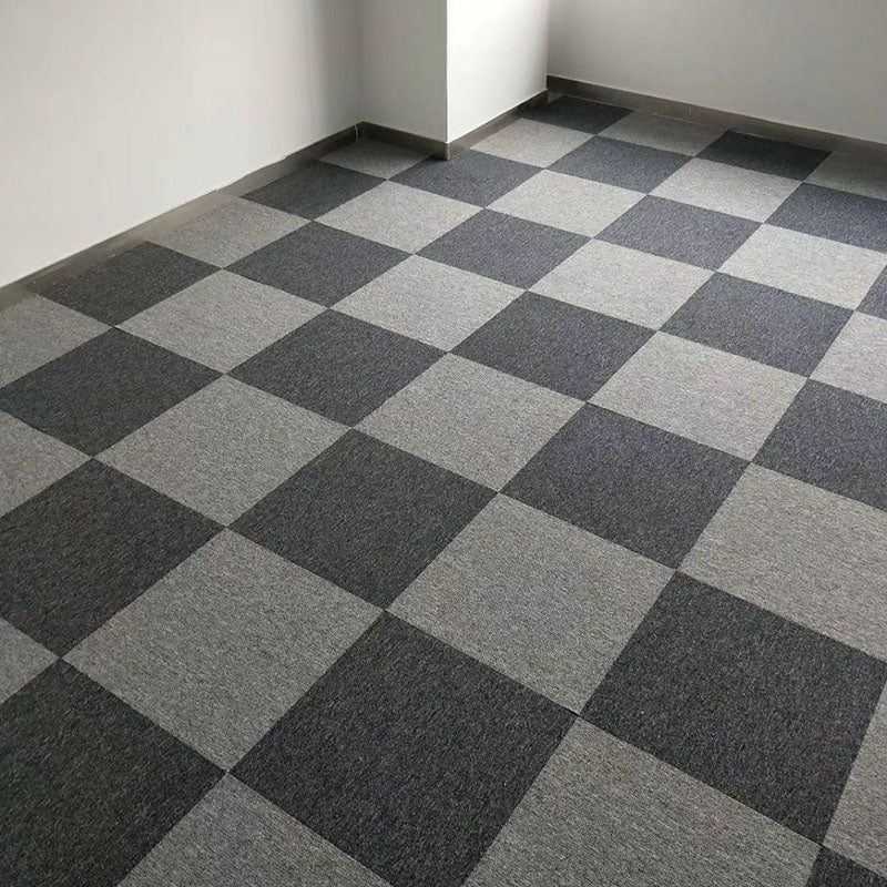 Modern Carpet Tile Non-Skid Fade Resistant Geometry Loose Lay Carpet Tiles Dining Room Clearhalo 'Carpet Tiles & Carpet Squares' 'carpet_tiles_carpet_squares' 'Flooring 'Home Improvement' 'home_improvement' 'home_improvement_carpet_tiles_carpet_squares' Walls and Ceiling' 7289364