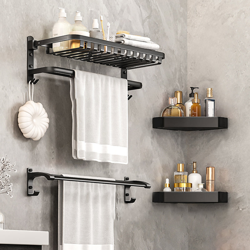 Traditional Black Bathroom Accessory As Individual Or As a Set 4-Piece Set (Towel Bar) Clearhalo 'Bathroom Hardware Sets' 'Bathroom Hardware' 'Bathroom Remodel & Bathroom Fixtures' 'bathroom_hardware_sets' 'Home Improvement' 'home_improvement' 'home_improvement_bathroom_hardware_sets' 7290166