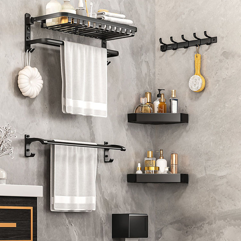 Traditional Black Bathroom Accessory As Individual Or As a Set Clearhalo 'Bathroom Hardware Sets' 'Bathroom Hardware' 'Bathroom Remodel & Bathroom Fixtures' 'bathroom_hardware_sets' 'Home Improvement' 'home_improvement' 'home_improvement_bathroom_hardware_sets' 7290167