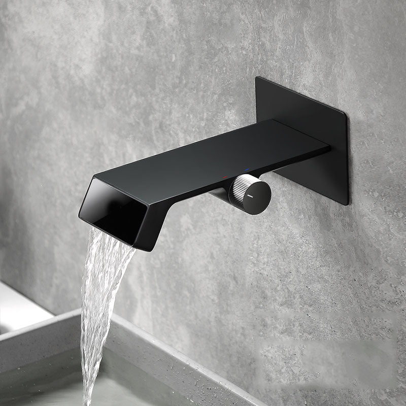 Modern Bathtub Faucet Wall-mounted Brass Digital Display Bathtub Faucet Black Clearhalo 'Bathroom Remodel & Bathroom Fixtures' 'Bathtub Faucets' 'bathtub_faucets' 'Home Improvement' 'home_improvement' 'home_improvement_bathtub_faucets' 7297484