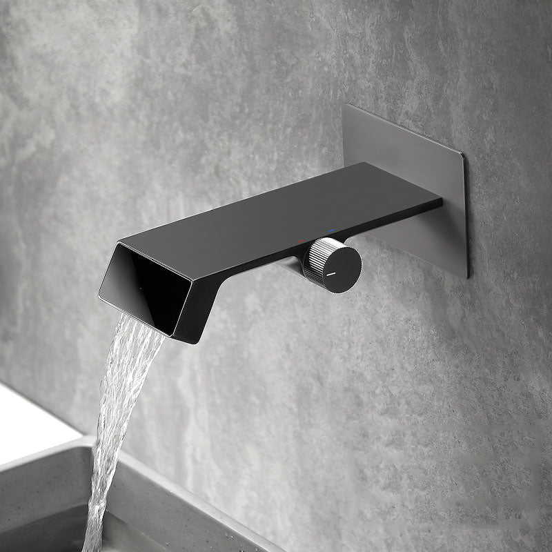 Modern Bathtub Faucet Wall-mounted Brass Digital Display Bathtub Faucet Gun Grey Clearhalo 'Bathroom Remodel & Bathroom Fixtures' 'Bathtub Faucets' 'bathtub_faucets' 'Home Improvement' 'home_improvement' 'home_improvement_bathtub_faucets' 7297489