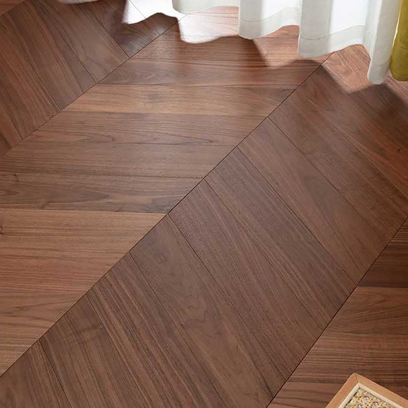 Wooden Laminate Floor Waterproof Scratch Resistant Laminate Floor Clearhalo 'Flooring 'Home Improvement' 'home_improvement' 'home_improvement_laminate_flooring' 'Laminate Flooring' 'laminate_flooring' Walls and Ceiling' 7312334