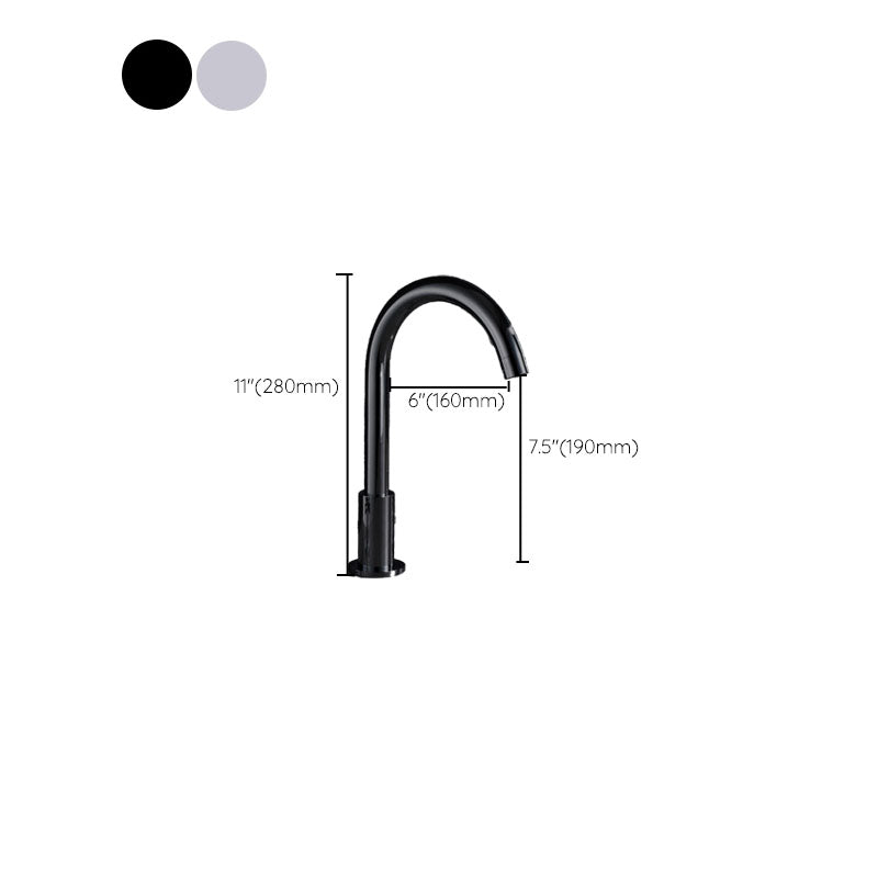 Contemporary Bathroom Faucet Deck Mounted Copper Low Arc Swivel Roman Tub Faucet Set Clearhalo 'Bathroom Remodel & Bathroom Fixtures' 'Bathtub Faucets' 'bathtub_faucets' 'Home Improvement' 'home_improvement' 'home_improvement_bathtub_faucets' 7313884