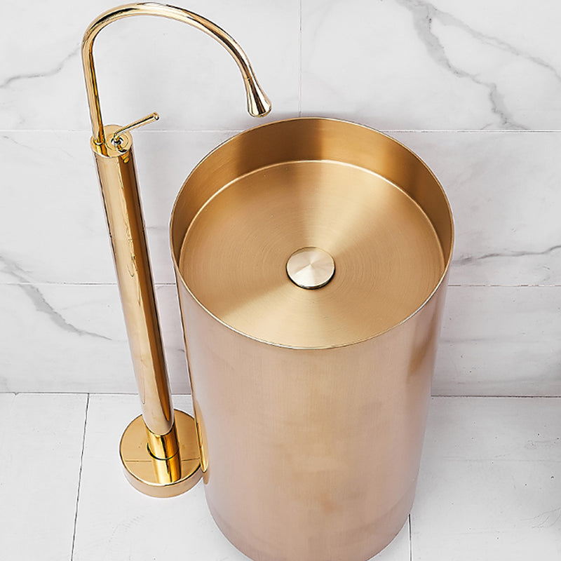 Contemporary Bathroom Faucet Floor Mounted Copper One Handle Freestanding Tub Fillers Clearhalo 'Bathroom Remodel & Bathroom Fixtures' 'Bathtub Faucets' 'bathtub_faucets' 'Home Improvement' 'home_improvement' 'home_improvement_bathtub_faucets' 7313909