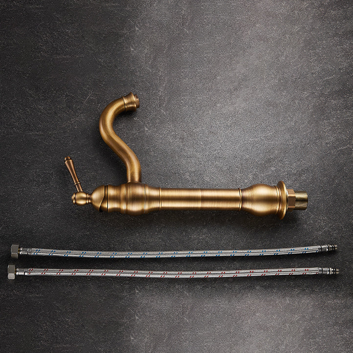 Traditional Wide Spread Bathroom Faucet Lever Handles Centerset Faucet Clearhalo 'Accueil' 'Amélioration Domiciliaire' 'bathroom_sink_faucets' 'Ensembles de Lavabo & de Robinet de Toilette' 'home_improvement' 'home_improvement_bathroom_sink_faucets' 'Robinet de Lavabo de Salle de Bain' 'Rénovation et Équipement de Salle de Bain' 7318609