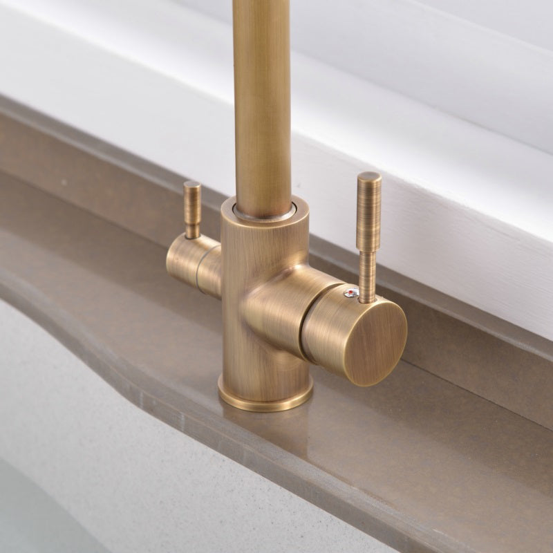 Traditional Kitchen Faucet Brass Low Profile Standard Kitchen Faucets Single Handle Clearhalo 'Home Improvement' 'home_improvement' 'home_improvement_kitchen_faucets' 'Kitchen Faucets' 'Kitchen Remodel & Kitchen Fixtures' 'Kitchen Sinks & Faucet Components' 'kitchen_faucets' 7318620