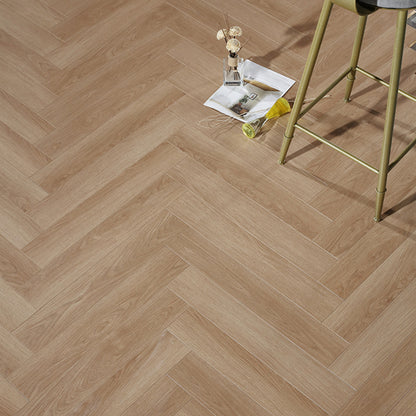 Traditional Flooring Planks Solid Wood Click-Locking Parquet Wooden Floor Old Wood Clearhalo 'Flooring 'Hardwood Flooring' 'hardwood_flooring' 'Home Improvement' 'home_improvement' 'home_improvement_hardwood_flooring' Walls and Ceiling' 7318972