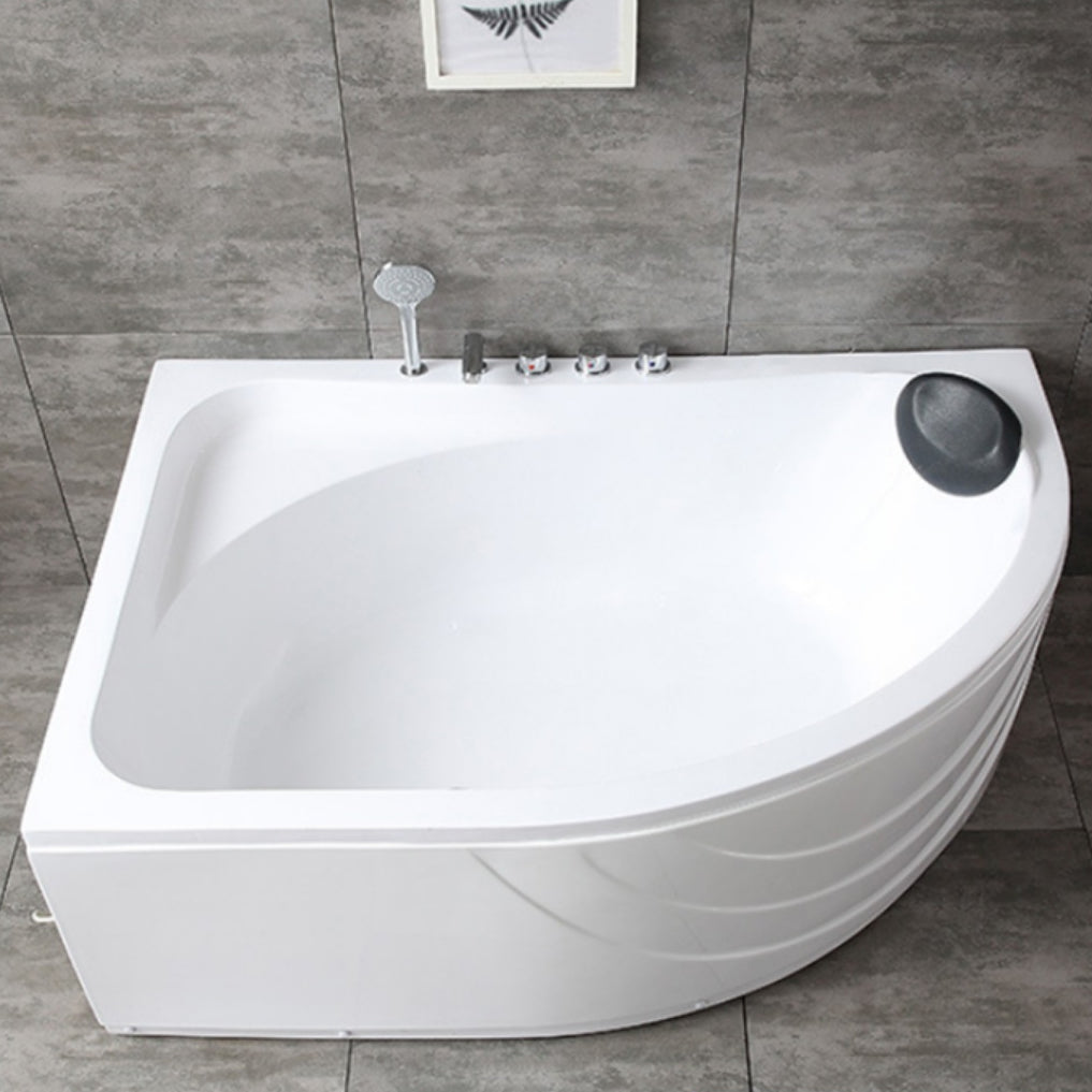 Modern White Corner Bath Acrylic Center-Back Soaking Bathtub Tub with Silver 5-Piece Set Clearhalo 'Bathroom Remodel & Bathroom Fixtures' 'Bathtubs' 'Home Improvement' 'home_improvement' 'home_improvement_bathtubs' 'Showers & Bathtubs' 7319783