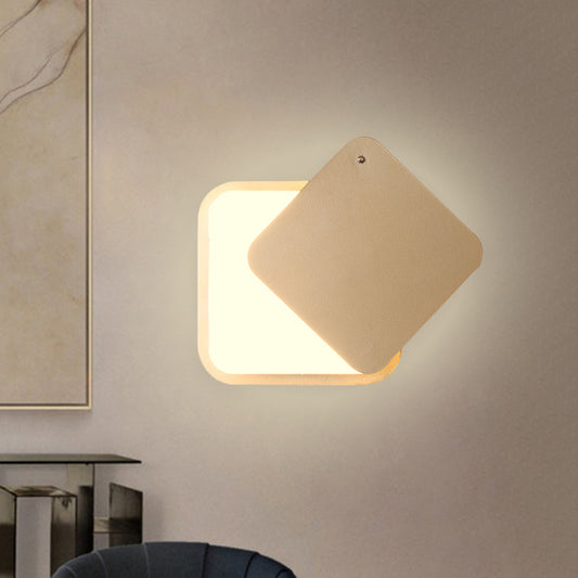 Gold Finish Square Wall Lighting Modernism LED Metallic Wall Sconce with Rotatable Design Clearhalo 'Cast Iron' 'Glass' 'Industrial' 'Modern wall lights' 'Modern' 'Tiffany' 'Traditional wall lights' 'Wall Lamps & Sconces' 'Wall Lights' Lighting' 732020