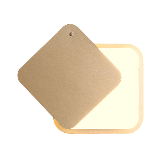 Gold Finish Square Wall Lighting Modernism LED Metallic Wall Sconce with Rotatable Design Clearhalo 'Cast Iron' 'Glass' 'Industrial' 'Modern wall lights' 'Modern' 'Tiffany' 'Traditional wall lights' 'Wall Lamps & Sconces' 'Wall Lights' Lighting' 732021