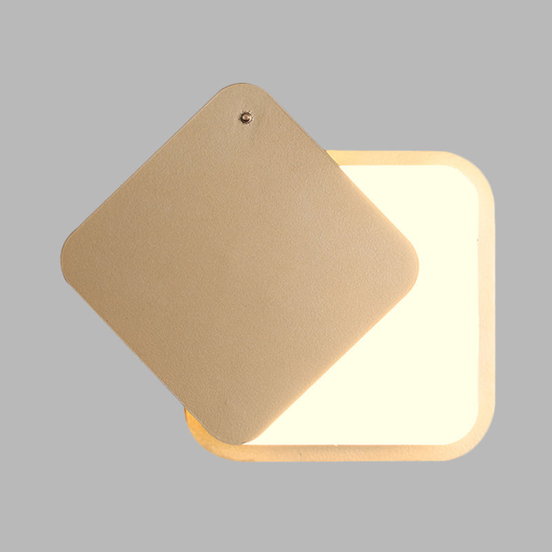 Gold Finish Square Wall Lighting Modernism LED Metallic Wall Sconce with Rotatable Design Clearhalo 'Cast Iron' 'Glass' 'Industrial' 'Modern wall lights' 'Modern' 'Tiffany' 'Traditional wall lights' 'Wall Lamps & Sconces' 'Wall Lights' Lighting' 732022