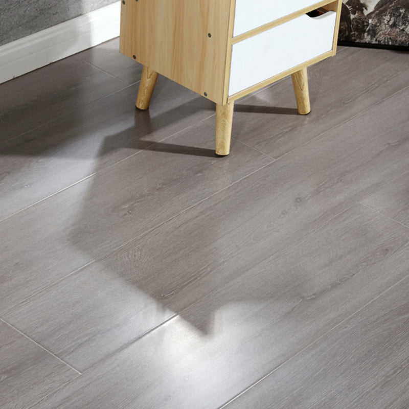 Traditional Wood Flooring Tiles Click-Locking Wire Brushed Flooring Planks Gray/ White Clearhalo 'Flooring 'Hardwood Flooring' 'hardwood_flooring' 'Home Improvement' 'home_improvement' 'home_improvement_hardwood_flooring' Walls and Ceiling' 7322586